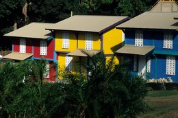 Archipel-des-Comores;-Architecture;-Couleurs;-Façades;-France;-Kaleidos;-Kaleidos-images;-La-parole-à-limage;-Laurent-Abad;-Maisons;-Mayotte;-Océan-Indien;-Stories-Pictures;-Vie-quotidienne;-Village